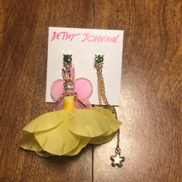 NWT - Easter Earrings Mix-Matched Betsey Johnson Bunny Earrings/RARE! - Picture 16 of 17